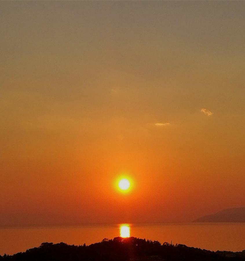 Anicas Panoramic Sea Weue Apartment Makarska Luaran gambar